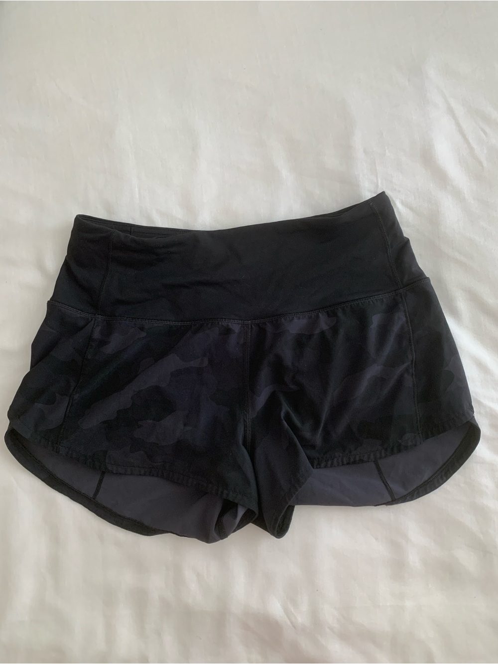 EUC Lululemon Black Camo Athletic Running Shorts  Approx. XS / Size Dot Missing